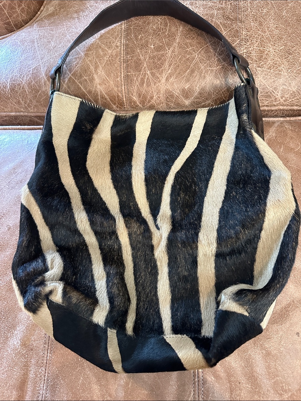 Maurizio Taiuti Zebra-Print Shoulder Bag in Black and Cream - Picture 2 of 9